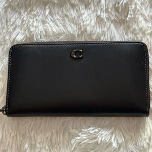 Coach Essential Accordion Wallet